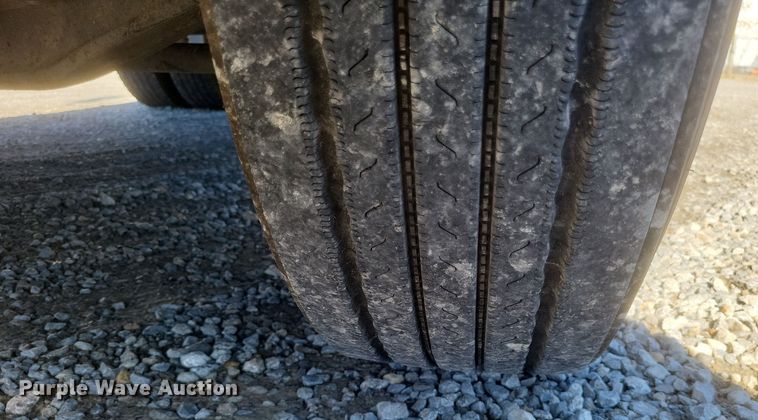 image for item DQ3759 2010 Freighliner Columbia semi truck