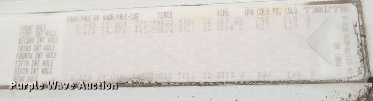 image for item DQ3759 2010 Freighliner Columbia semi truck