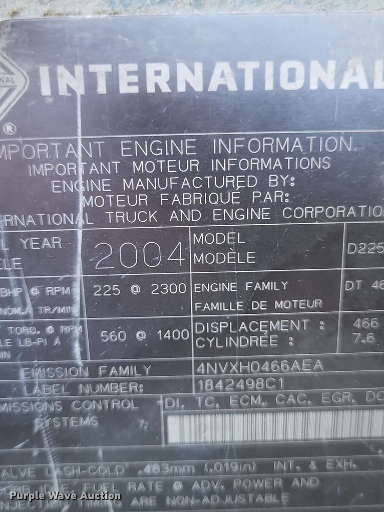 image for item DQ3761 2005 International 4300 flatbed truck