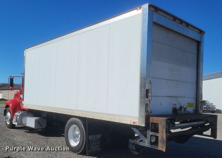 image for item DQ3762 2009 Peterbilt PB335 refrigerated truck