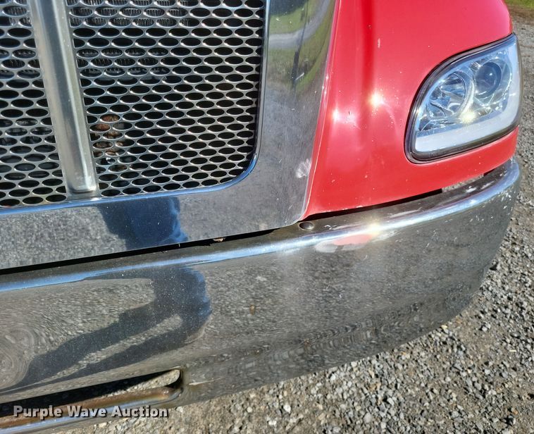 image for item DQ3762 2009 Peterbilt PB335 refrigerated truck