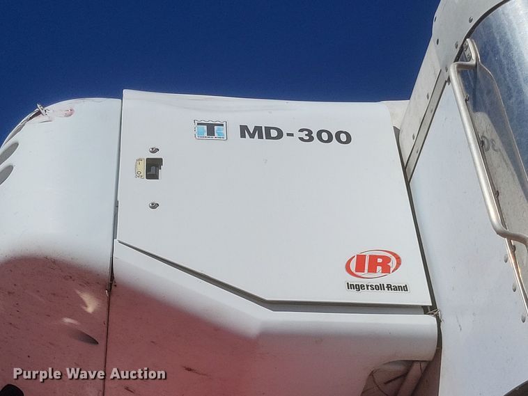 image for item DQ3762 2009 Peterbilt PB335 refrigerated truck