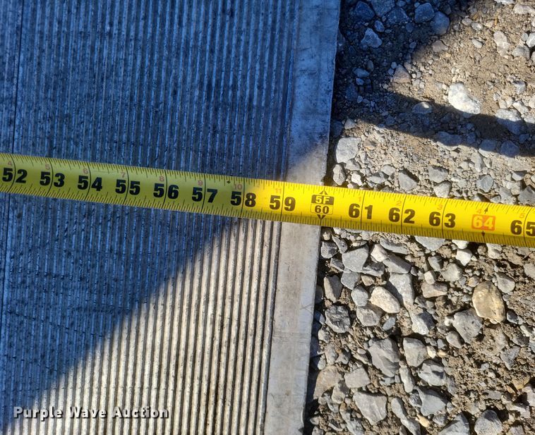 image for item DQ3762 2009 Peterbilt PB335 refrigerated truck