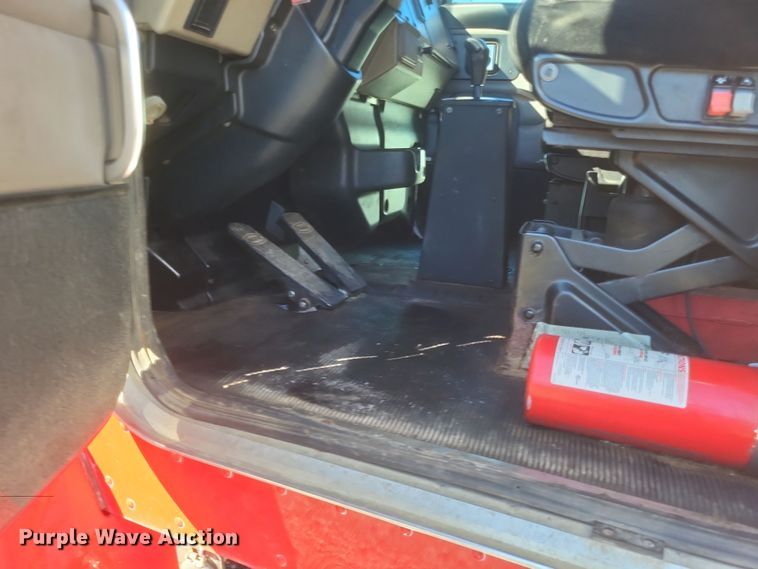 image for item DQ3762 2009 Peterbilt PB335 refrigerated truck