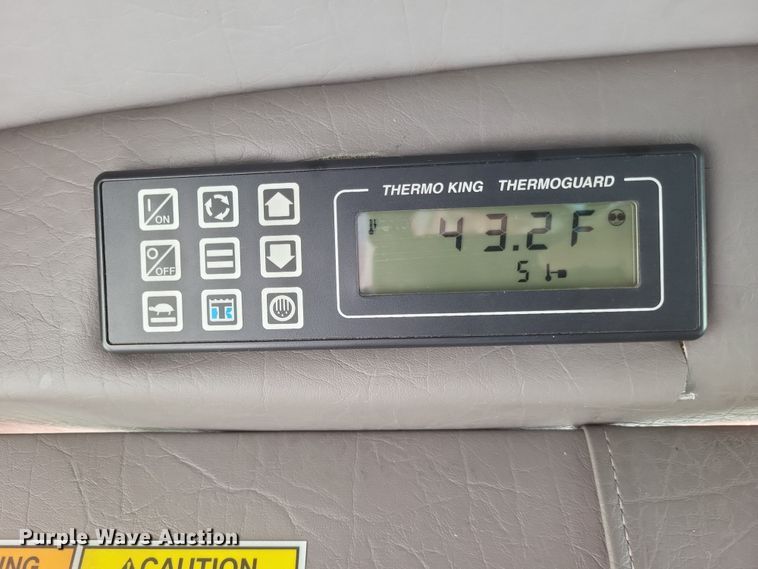 image for item DQ3762 2009 Peterbilt PB335 refrigerated truck