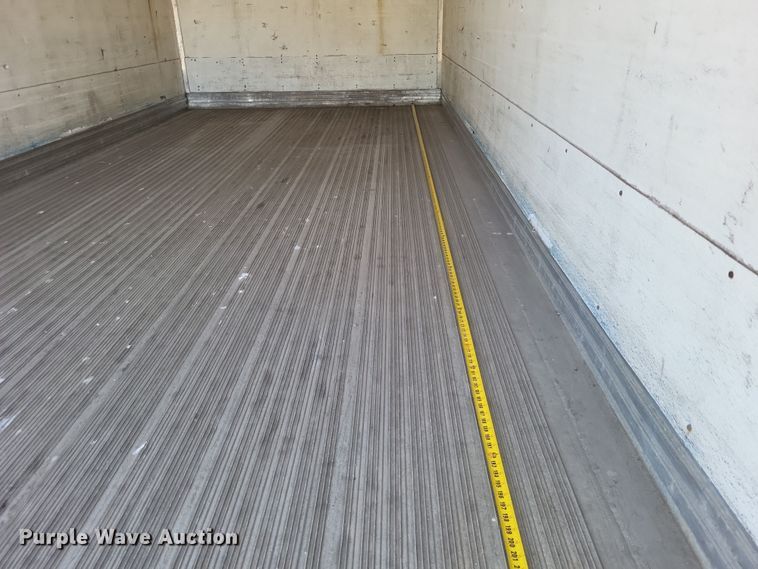 image for item DQ3762 2009 Peterbilt PB335 refrigerated truck