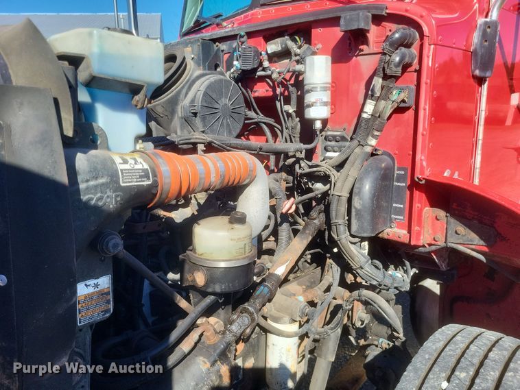 image for item DQ3762 2009 Peterbilt PB335 refrigerated truck