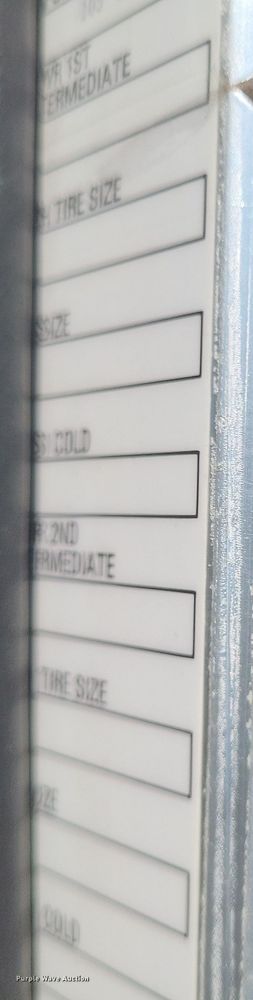 image for item DQ3762 2009 Peterbilt PB335 refrigerated truck