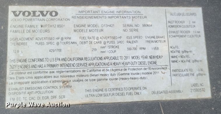 image for item DQ3811 2012 Volvo VNL semi truck