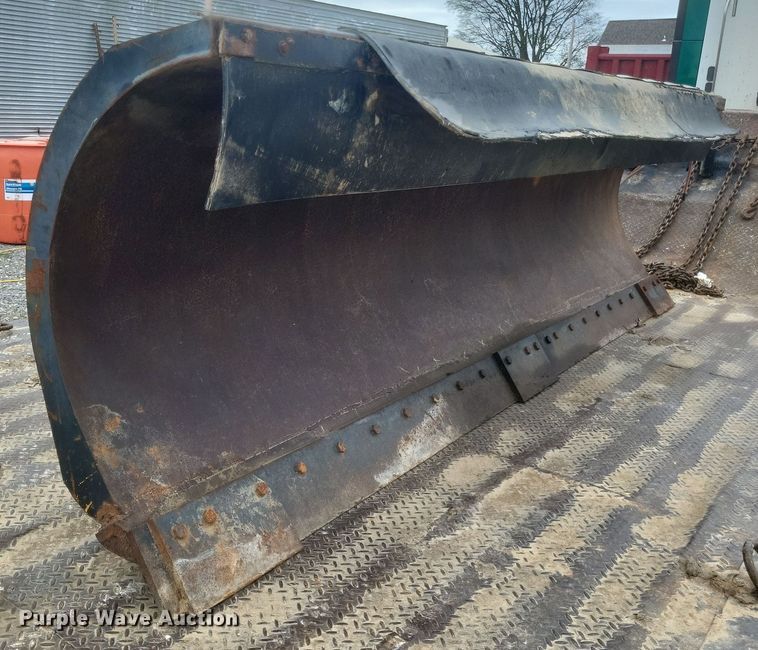 image for item DQ3815 Schmidt R3611H snow blade