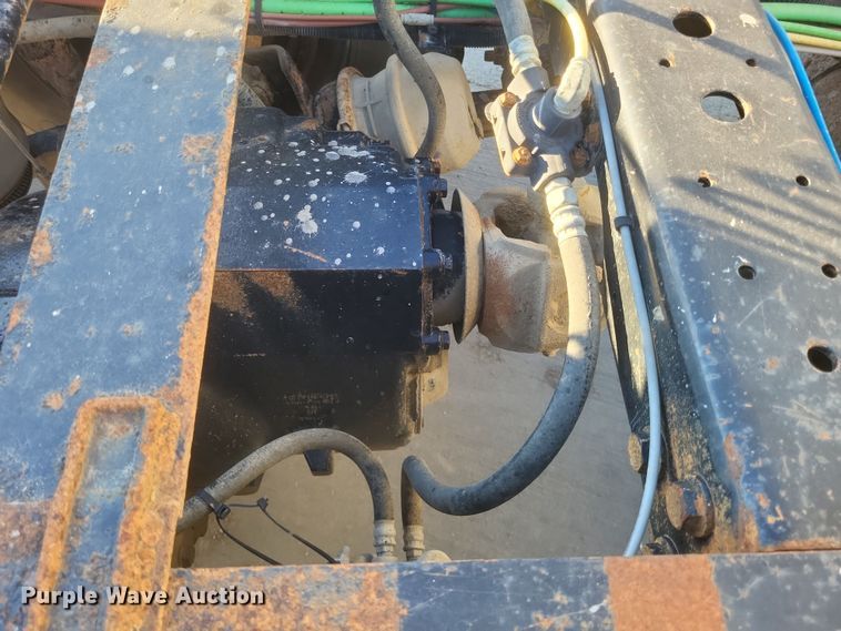 image for item DQ3828 2011 International  Prostar  semi truck