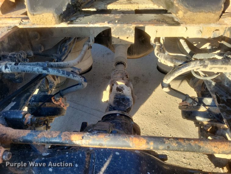 image for item DQ3828 2011 International  Prostar  semi truck