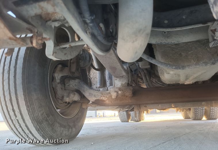 image for item DQ3828 2011 International  Prostar  semi truck