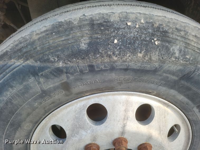 image for item DQ3828 2011 International  Prostar  semi truck