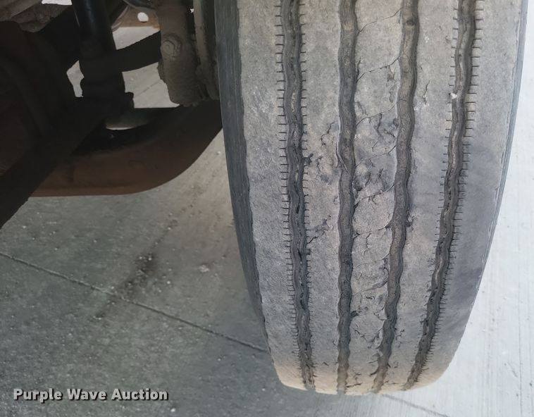 image for item DQ3828 2011 International  Prostar  semi truck