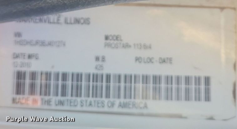 image for item DQ3828 2011 International  Prostar  semi truck