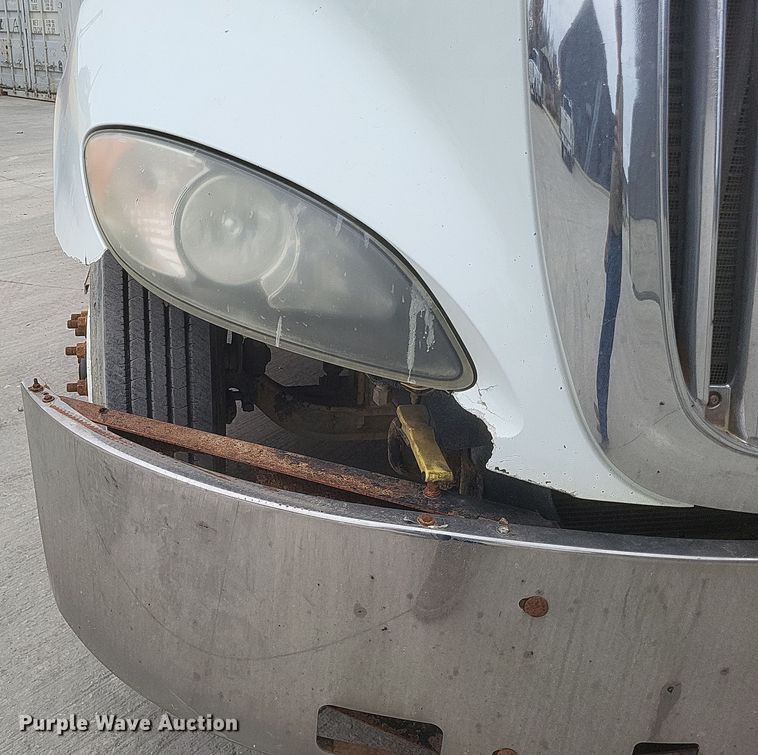 image for item DQ3829 2011 International  ProStar+ semi truck