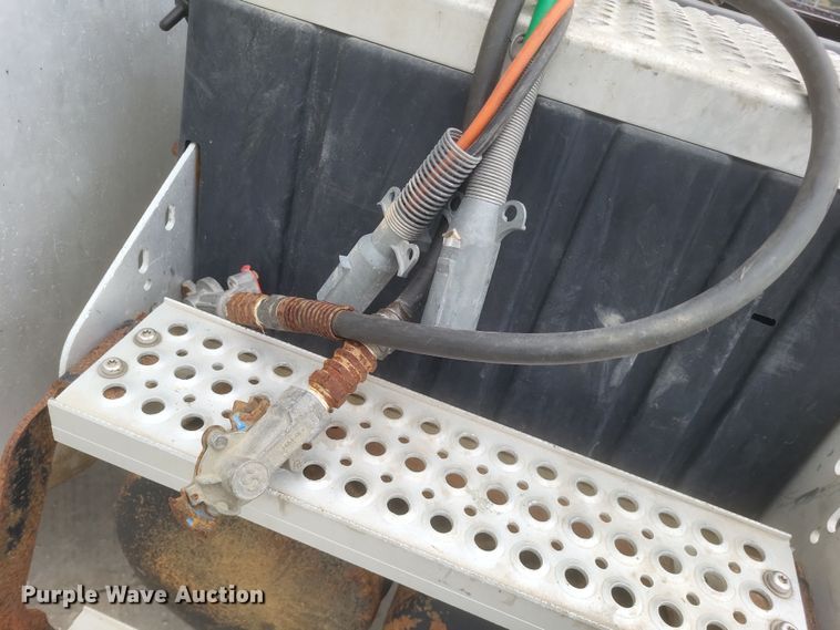 image for item DQ3829 2011 International  ProStar+ semi truck