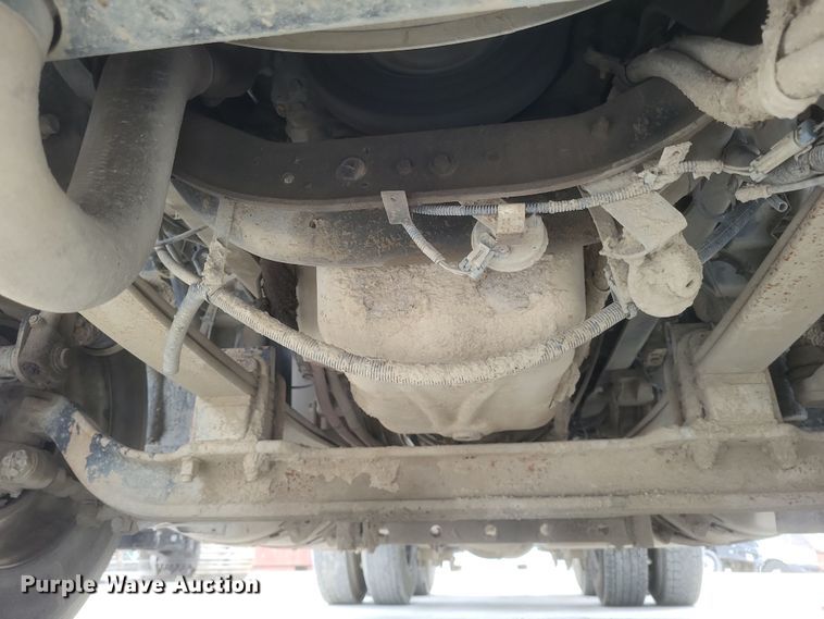 image for item DQ3829 2011 International  ProStar+ semi truck