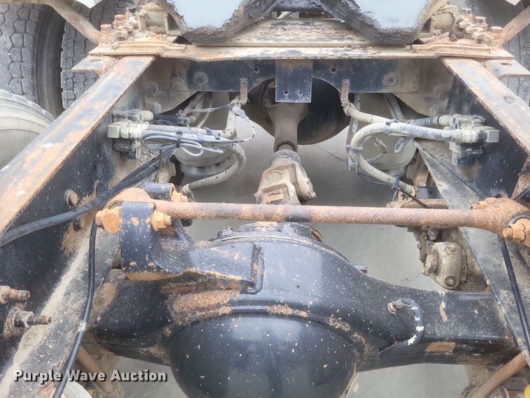 image for item DQ3829 2011 International  ProStar+ semi truck