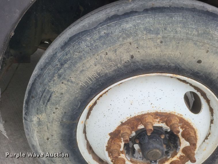 image for item DQ3829 2011 International  ProStar+ semi truck