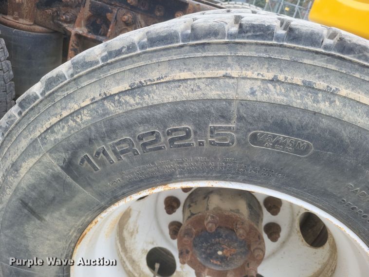 image for item DQ3829 2011 International  ProStar+ semi truck