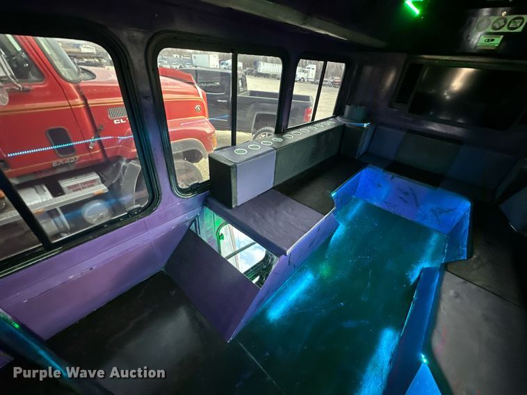 image for item DQ6491 2004 Gillig Party Bus party bus