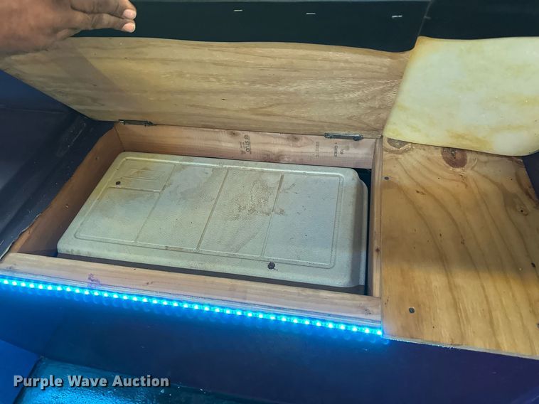 image for item DQ6491 2004 Gillig Party Bus party bus