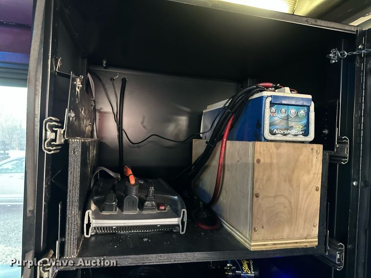 image for item DQ6491 2004 Gillig Party Bus party bus