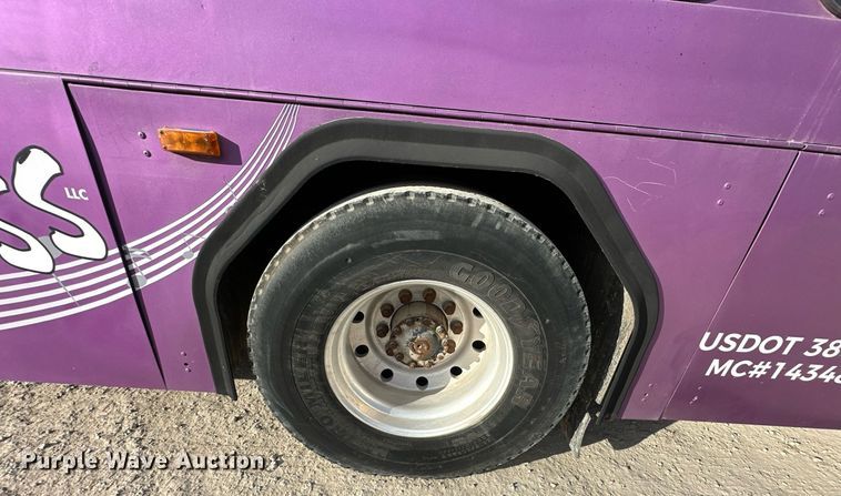 image for item DQ6491 2004 Gillig Party Bus party bus