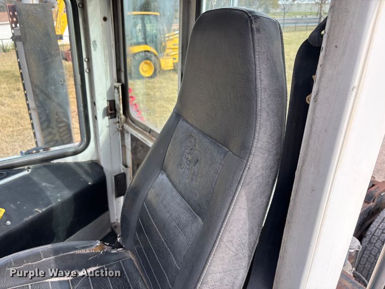 image for item DS2546 1997 Capacity TJ5000 yard truck