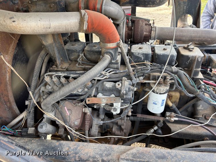 image for item DS2546 1997 Capacity TJ5000 yard truck