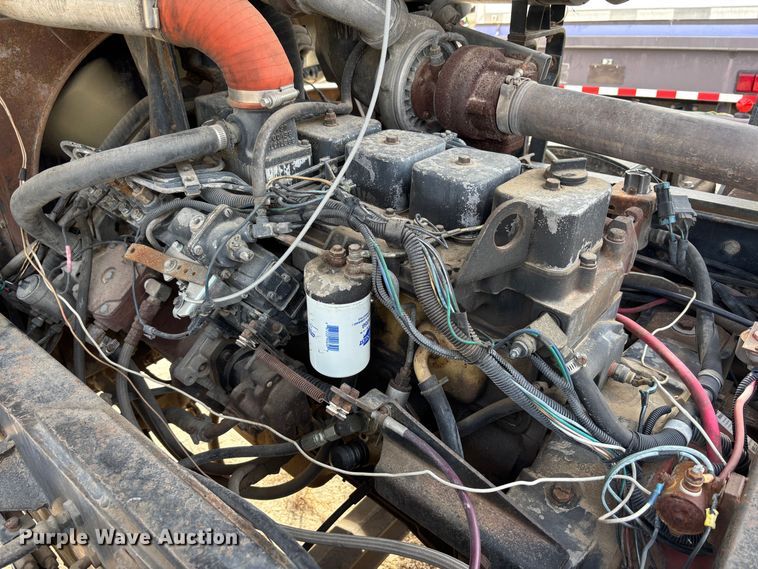 image for item DS2546 1997 Capacity TJ5000 yard truck