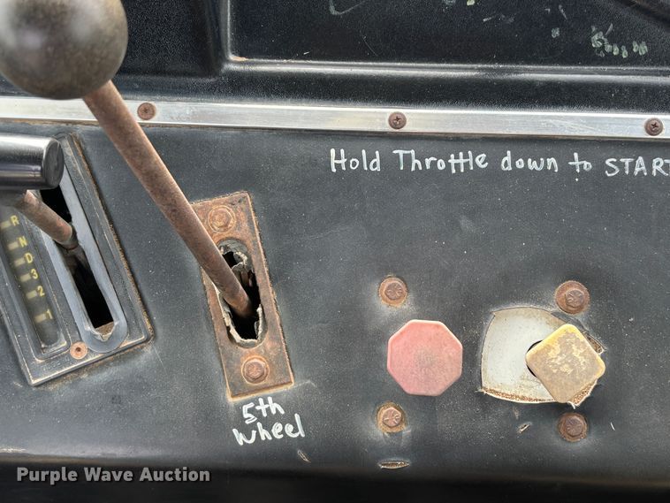 image for item DS2547 1997 Capacity TJ5000 yard truck