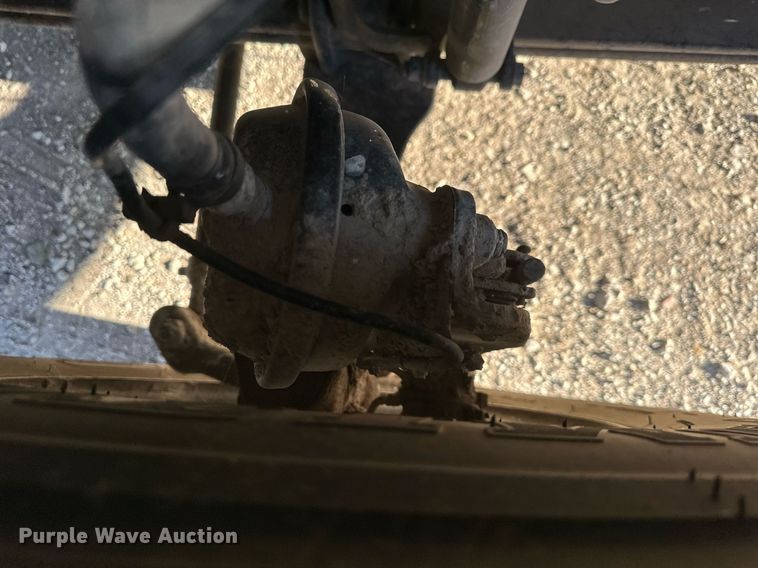 image for item DS3234 2010 Volvo VNM semi truck