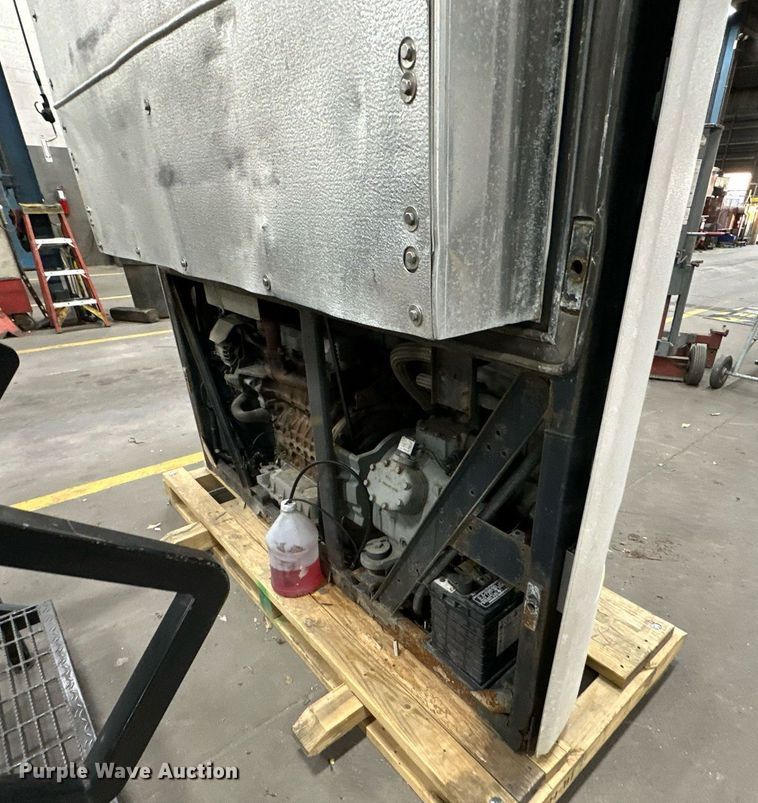 image for item DS3283 2009 Carrier 2100 Advance refrigeration unit