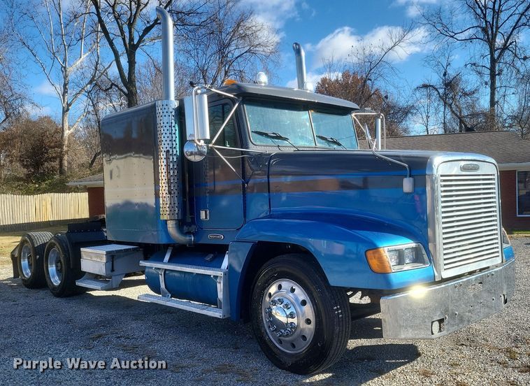 image for item DS5174 1996 Freightliner FLD120 semi truck