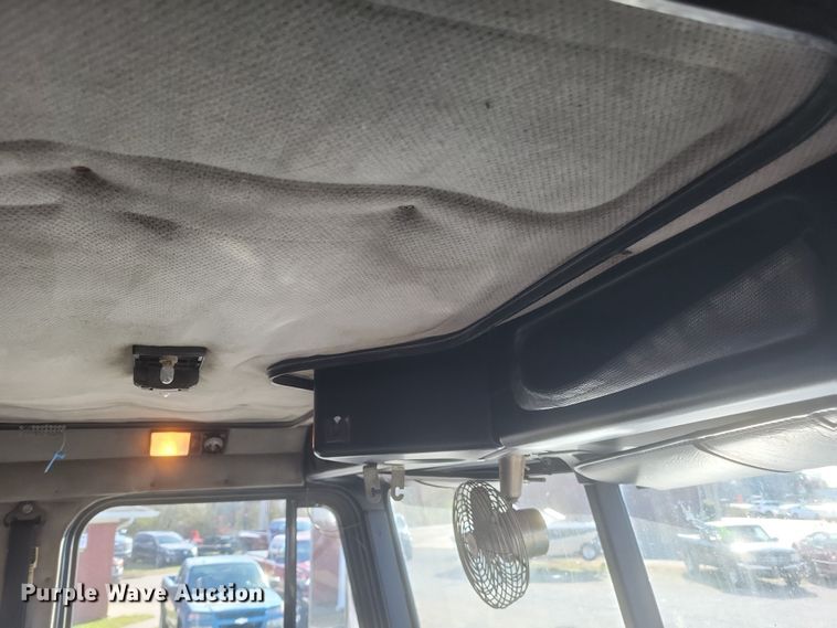 image for item DS5174 1996 Freightliner FLD120 semi truck