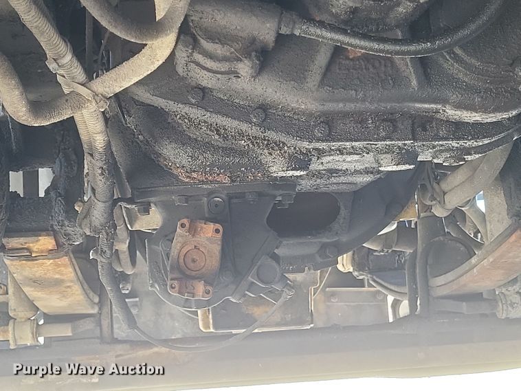 image for item DS5174 1996 Freightliner FLD120 semi truck