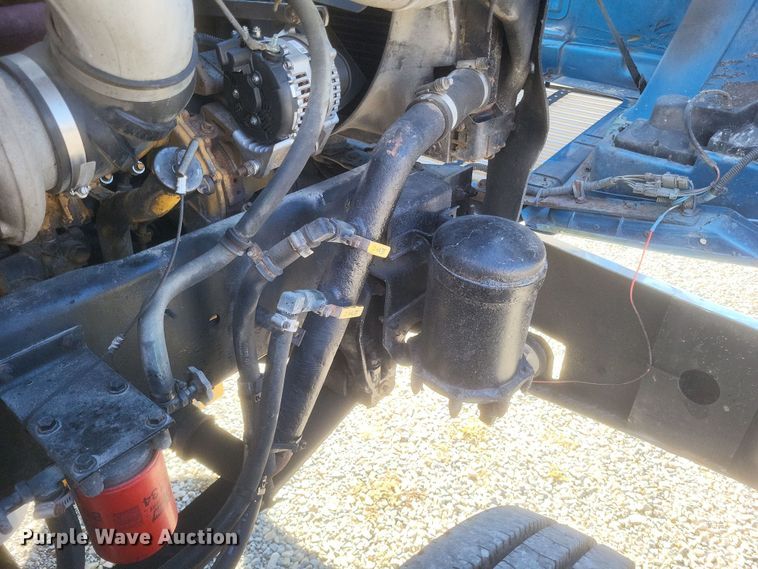 image for item DS5174 1996 Freightliner FLD120 semi truck