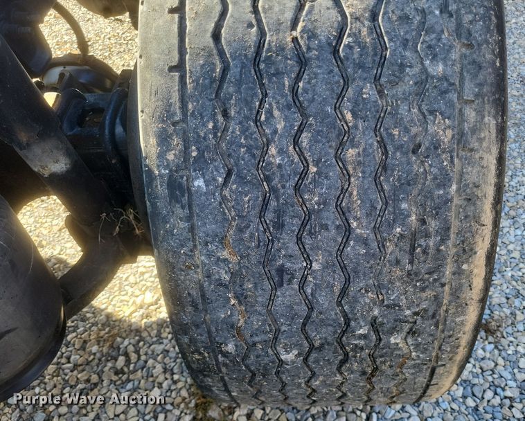 image for item DS5174 1996 Freightliner FLD120 semi truck