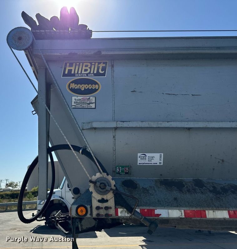 image for item DT2033 2001 Hilbilt Trailers end dump trailer