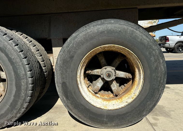 image for item DT2033 2001 Hilbilt Trailers end dump trailer