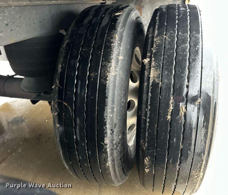 image for item DT2228 2021 Kentucky Trailer  dry van trailer