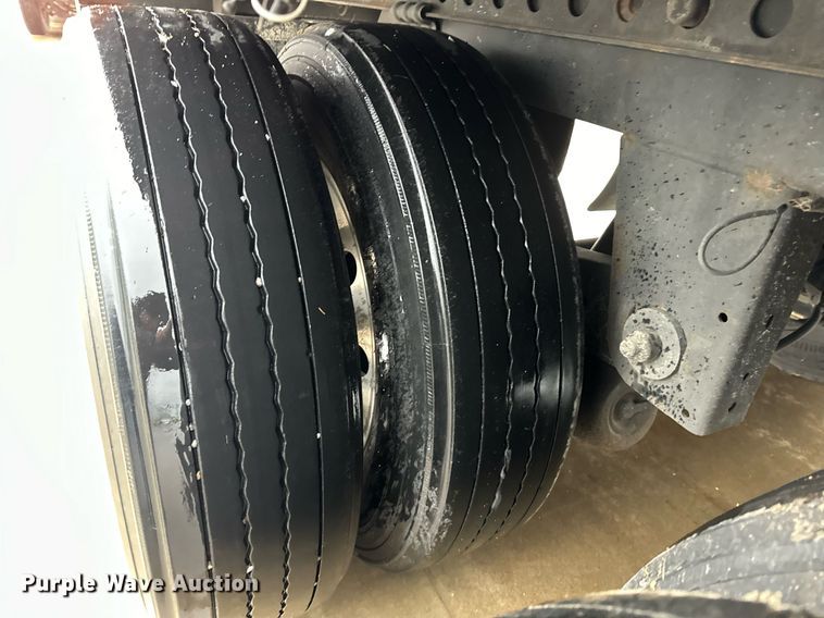 image for item DT2228 2021 Kentucky Trailer  dry van trailer