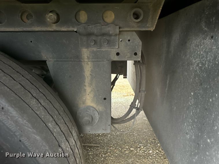 image for item DT2231 2021 Kentucky Trailer  dry van trailer