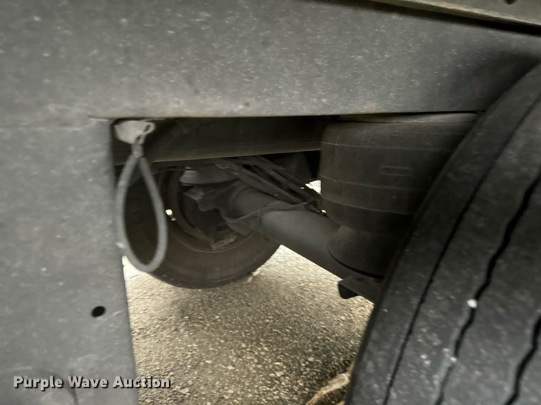 image for item DT2231 2021 Kentucky Trailer  dry van trailer