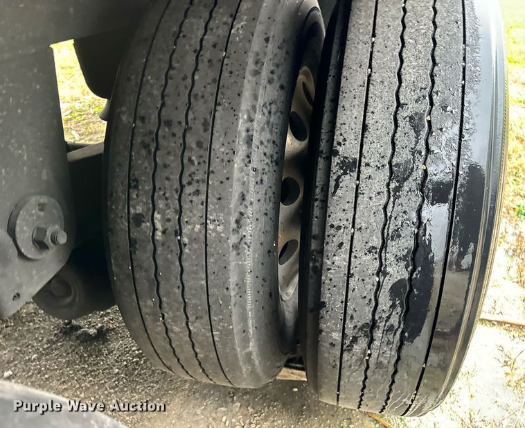 image for item DT2231 2021 Kentucky Trailer  dry van trailer