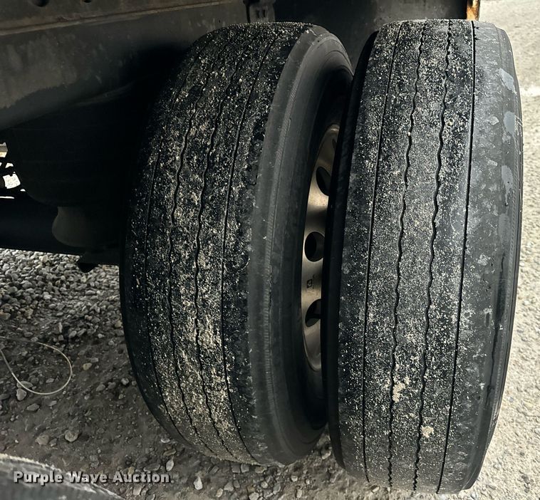 image for item DT2234 2020 Kentucky Trailer  dry van trailer