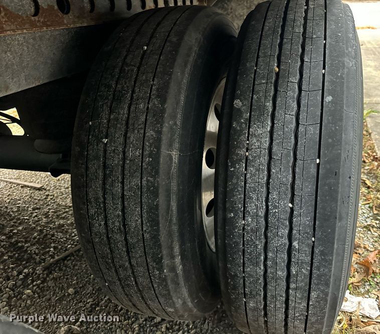 image for item DT2236 2021 Kentucky Trailer  dry van trailer